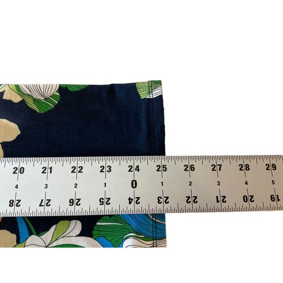 Chico's Size 2 Large Floral Top Navy Multicolor Rayon Blend Short Sleeve Shirt - Picture 5 of 9